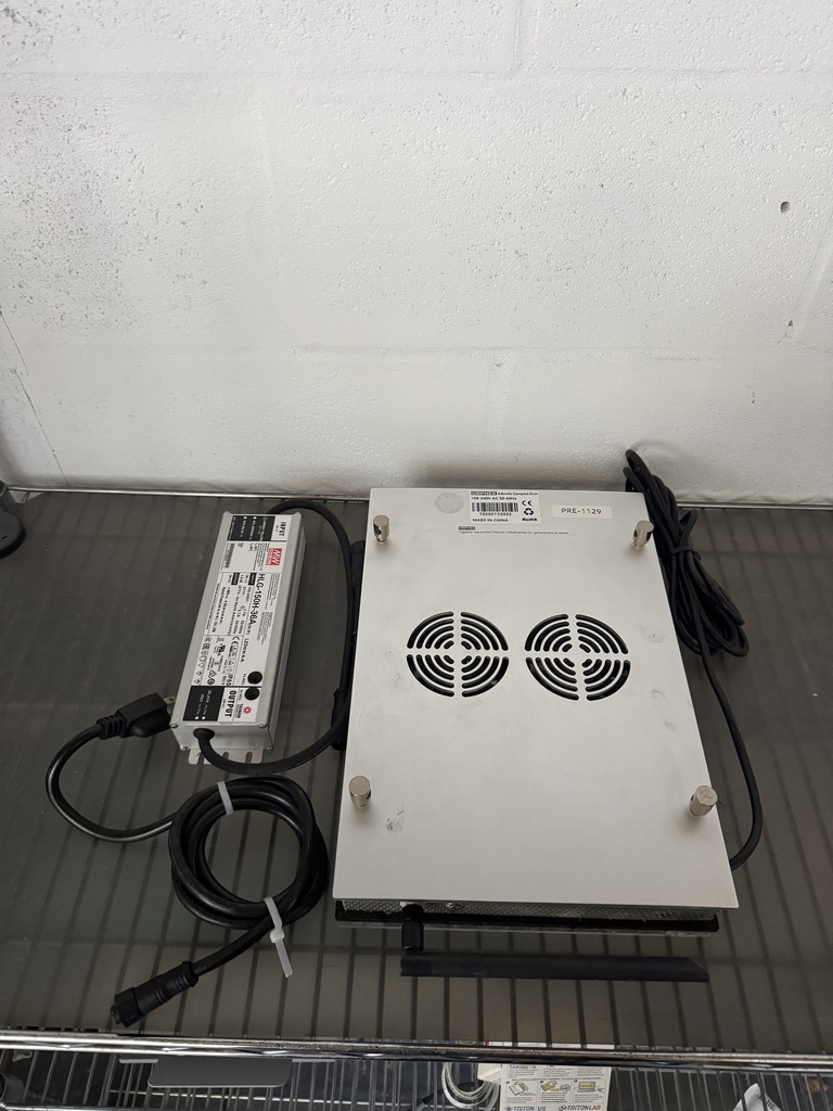 Atlantik iCon LED Light Fixture (PRE-OWNED)